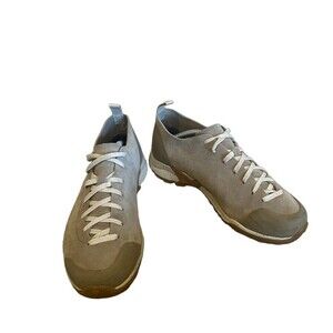Garmont Tikal Women's Size 8 Beige Walking Trail Hiking Leather Sneakers Shoes